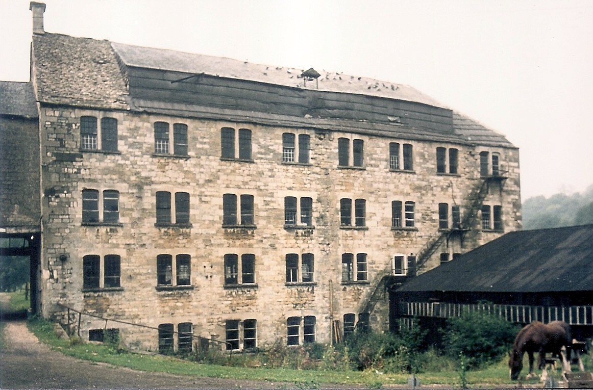 heritageopenday's tweet photo. After something different this #HODs?
Try a Budding Engineers tour of St Mary's Mill in Stroud. See a Phoenix-made waterwheel &amp; Tangye steam engine 💨. 

Then head to Stroud Brewery - meet Edwin Budding, inventor of the lawnmower &amp; quaff Budding Ale! 🍺 ➡️ https://t.co/MN9ibpzTtw https://t.co/77wBmjJO8O