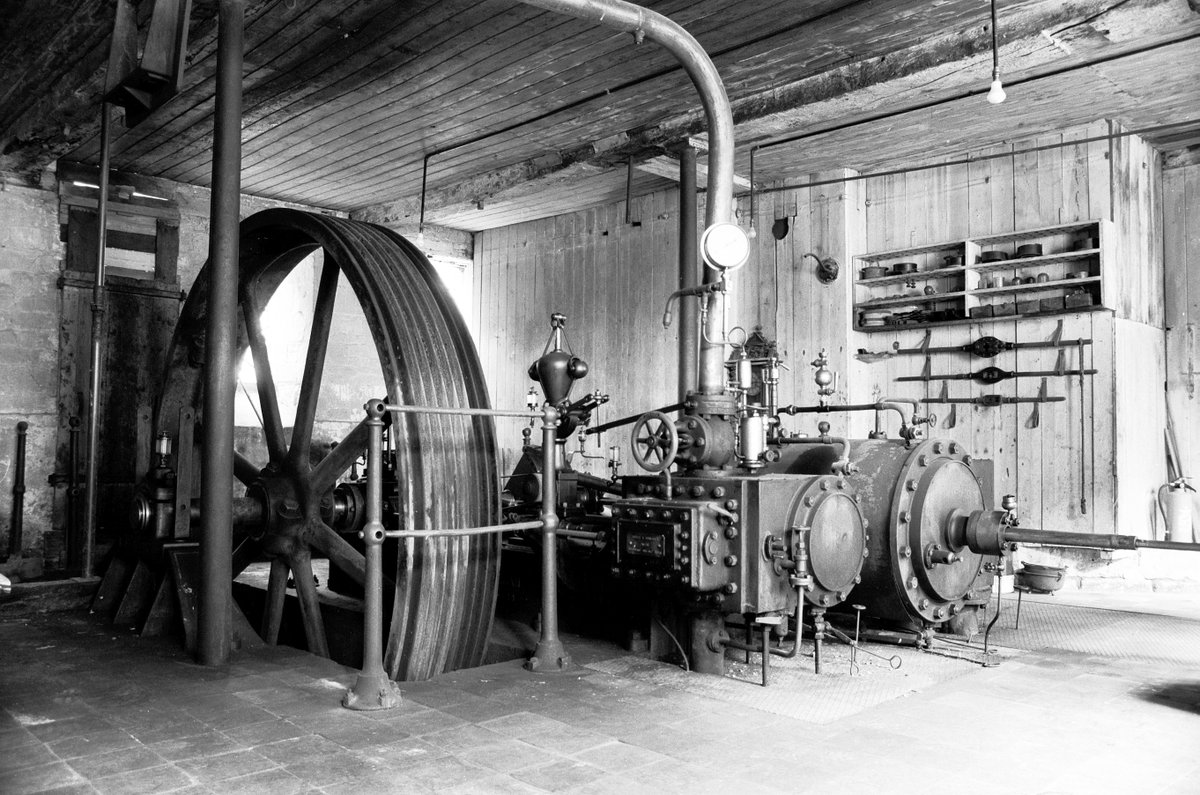 heritageopenday's tweet photo. After something different this #HODs?
Try a Budding Engineers tour of St Mary's Mill in Stroud. See a Phoenix-made waterwheel &amp; Tangye steam engine 💨. 

Then head to Stroud Brewery - meet Edwin Budding, inventor of the lawnmower &amp; quaff Budding Ale! 🍺 ➡️ https://t.co/MN9ibpzTtw https://t.co/77wBmjJO8O