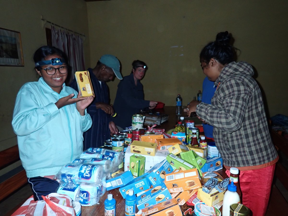 HerizoNanty's tweet photo. Preparing food supplies for the trip to Montane Andringitra. Everyone was very excited about the hike. But since then, I don't want sardines or wheat cookies. Digitaria Team, KMCC &amp; FOFIFA https://t.co/sau65qoaVS