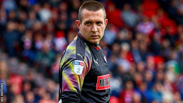 orchidcancer's tweet photo. Our thoughts are with Lewis Price after he was diagnosed with testicular cancer. The 38-year-old MK Dons goalkeeper coach is due to undergo a course of treatment. We wish him a speedy and full recovery.
@FAWales @MKDonsFC #lewisprice #testicularcancer https://t.co/VeEY3tjTuB