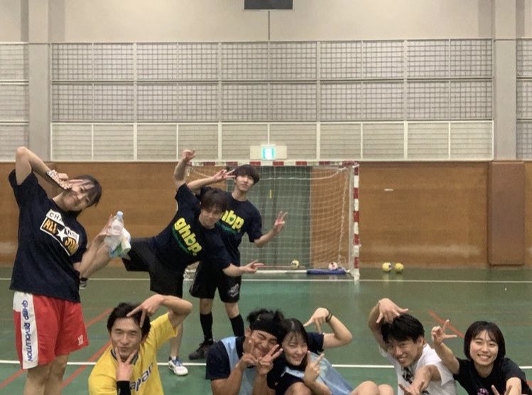 handdy_5's tweet photo. 9月23日(祝・金)18時〜21時
場所：三郷総合体育館
ハンドボール練習会開催です🙂🫶
参加費:大学生以上800円
            高校生以下500円です！
毎回約30人~50人来て頂いてます！
皆世代もバラバラなので誰でも大歓迎😚
参加希望はいいねで👊🤍

@COPANhand 

#ハンドボール
#ハンド女子
#関東ハンド https://t.co/YNdy4brP51