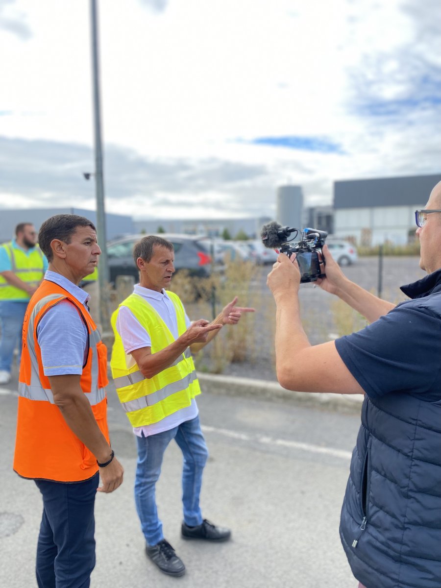 AssifepF's tweet photo. Nous avons eu l’occasion d’accueillir #France 3 région pour un #tournage dans notre centre de Valenciennes concernant le marché du transport #interurbain🚌 avec Place mobilité

📅 Rendez-vous dans l'édition régionale de ce midi et de ce soir pour nous voir ! https://t.co/Z842x5e3jh