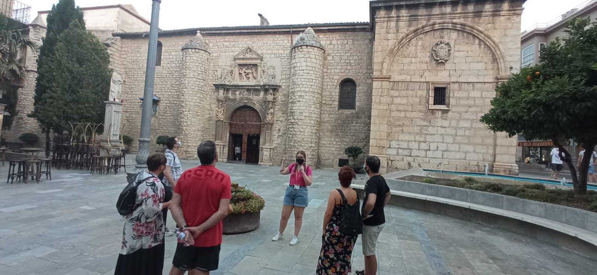 ¡Viernes! Nuestro día favorito porque empieza el fin de semana😎 y es una oportunidad muy guay de conocer Jaén desde una perspectiva diferente. ¡Apúntate a nuestros tours nocturnos!

#claritasturismo #claritasjaen #jaen