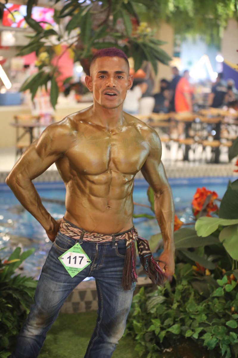 BeachBo25633153's tweet photo. #bodygoals #gymmotivation #fitnessmotivation #bokingan #cowokbayaran #hotboys #beachboy https://t.co/WNTCNFAM6H