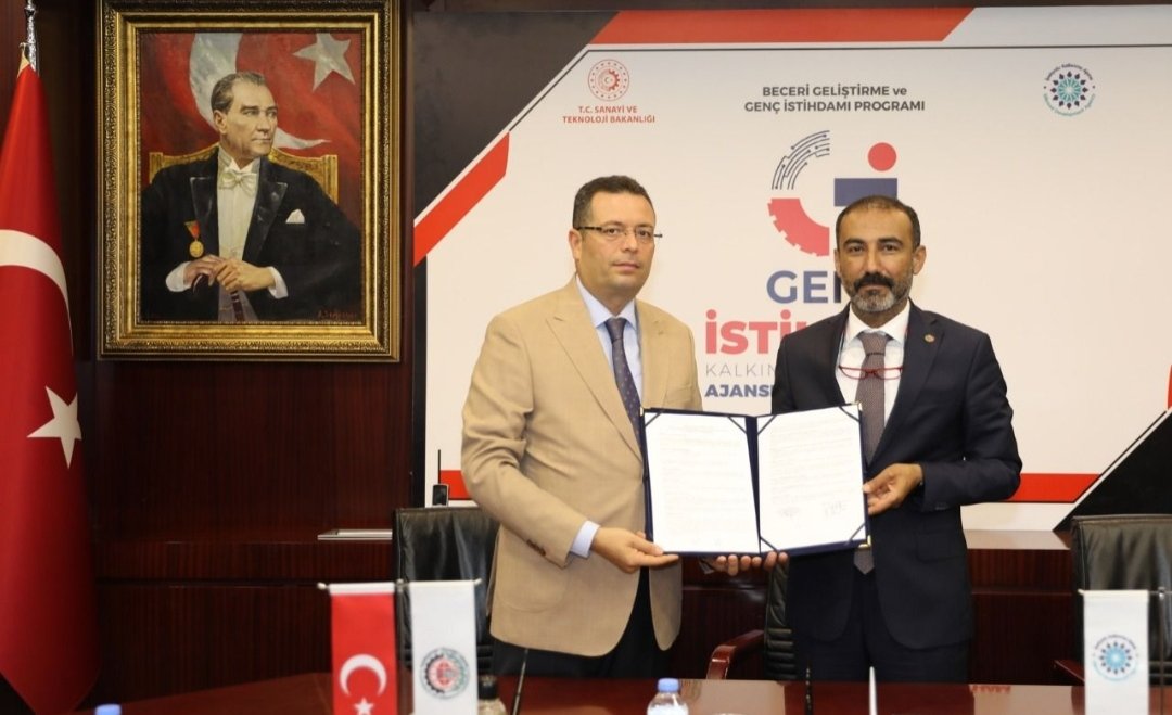 nrdhaber's tweet photo. İKA ve GETHAM katma değerli sektörlere insan kaynağı yetiştirecek… https://t.co/DxjUtV88nn
#Gaziantep #Ekonomi #ticaret #ika #getham #istihdam #egitim #protokol #haber @ikaorgtr @GaziantepTO @tuncaymehmet @baranucaner @NDuzgun https://t.co/ABRjV1tUYz