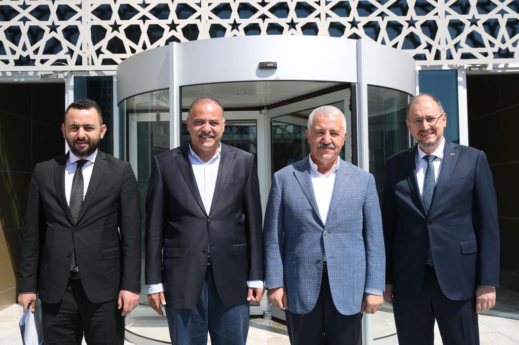 ofatihsayan's tweet photo. 65. Dönem Ulaştırma, Denizcilik ve Haberleşme Bakanımız ve Kars Milletvekilimiz Sn. Ahmet Arslan Beyfendiyi ağırladık.

Yaptığı projelerle önemli işlere imza atan, birlikte yakın çalışma fırsatı bulduğum kıymetli Bakanımıza, nazik ziyareti için teşekkür ediyorum. https://t.co/7SEyQJ4hyQ