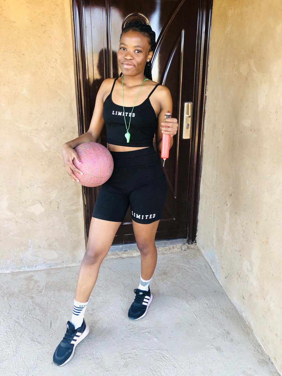 TLisah02's tweet photo. : when it’s gym time🥺🫣
@BongiweMsomi2  @Netball_SA  #netball https://t.co/qqo9j7oa6Q