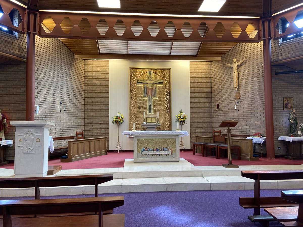 FatherCraig's tweet image. A warm welcome this morning at St Joseph’s Darlaston as we celebrate the Feast of St John Wall. @StNewmanCluster @RCBirmingham @AskInvitePray #PrayforVocations