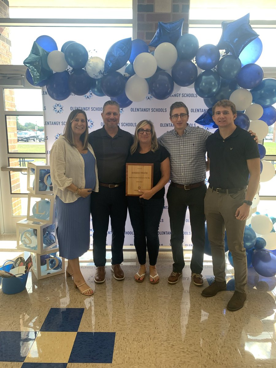 OLSDFood's tweet photo. Congratulations to our own, Kim Profio, on being named Olentangy’s Classified Employee of the Year! https://t.co/miebusHDfX