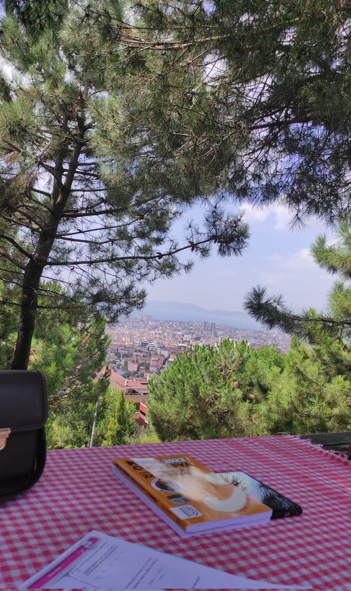 🍀Ders çalışmaya diye geldik :):)