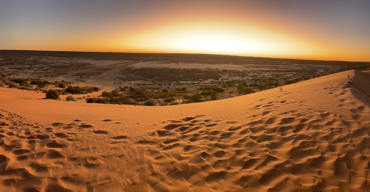 rick_mayor's tweet photo. #RAPAD local councils thinking local working regional, on Roads, Water, Weeds, full day of meetings. Then a visit to “BigRed” for awesome sunset In the edge of the Simpson Desert. 😜😎🇦🇺 https://t.co/SgSdeF2c6P