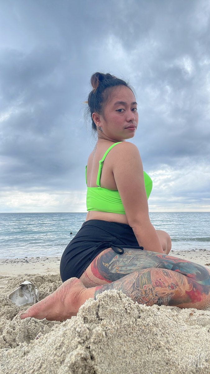 JaneFansly's tweet photo. Vacation day!
So peaceful after long weekend of work!

#fansly #fanslycreator #tattoo #tattooleg #bigbuttfemales

Follow me for FREE
https://t.co/8lbPKsWTLW

or

Get 50% VIP Discount for 1 month on my Fansly! 
100 Person only Click the link for gift code! https://t.co/S5esYsO3Pw https://t.co/U9OhLS61Om