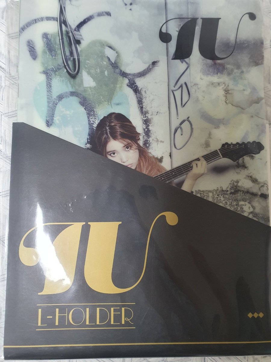 WTS IU PH 

Music Korea - 1,340 PHP 
Edam Undisclosed - 1100 PHP
Love Poem Coupon Sunday - 2400 PHP
Modern Times L-Holder - 6,750 PHP

NETA and Excluding Fees (ISF + bank transfer)

Na kay kakao seller pa po lahat