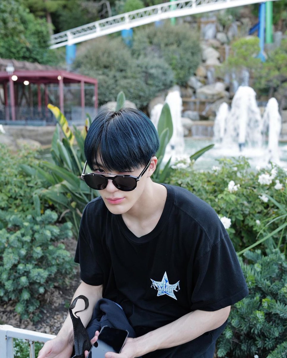 leejeno_423___'s tweet photo. Six flags...또 가고싶다..😵‍💫💫photo by 잼 @NCT_JAEMN 

https://t.co/WSScR17FPP https://t.co/CxiWZ9IDW1