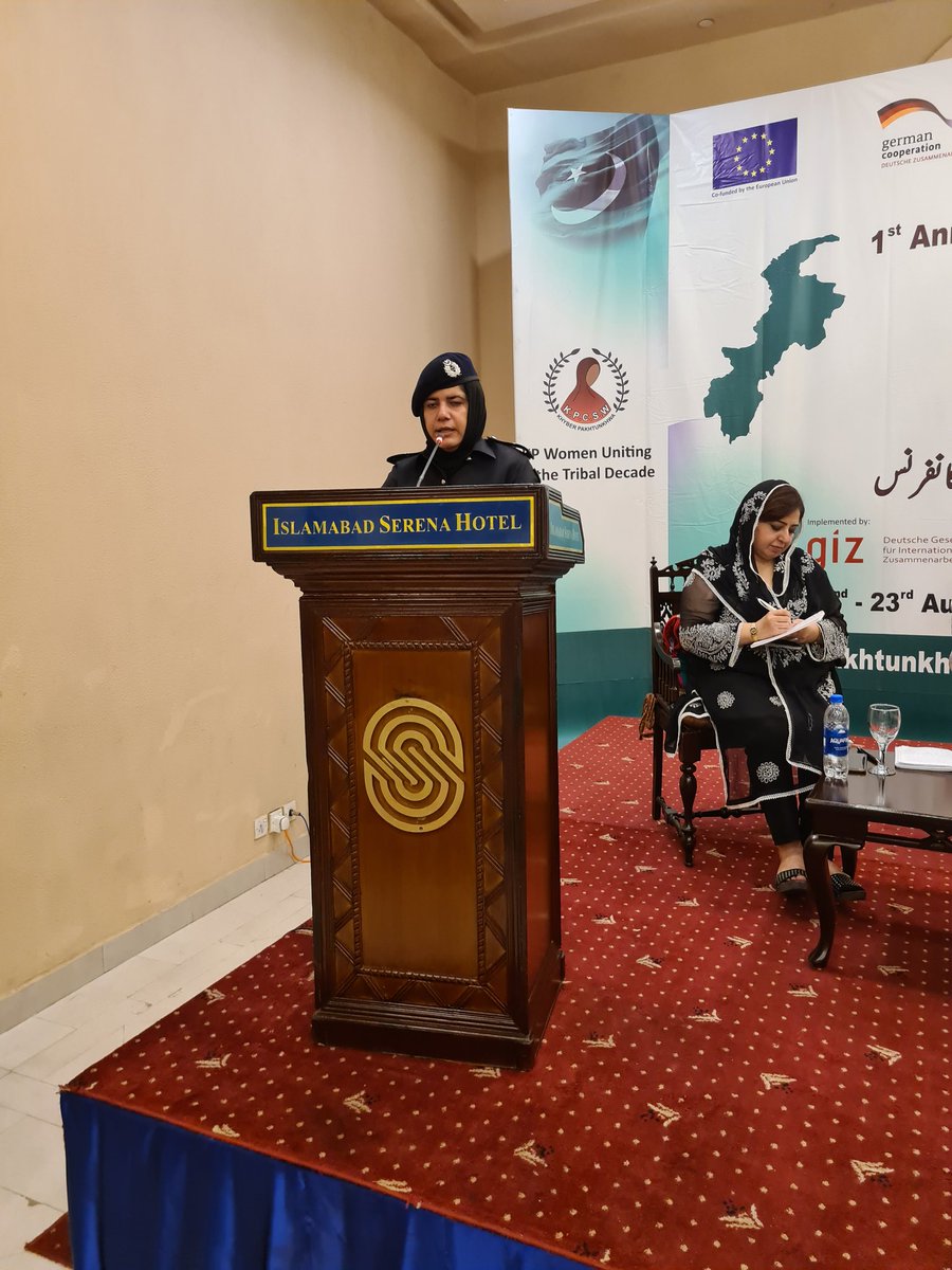 Cowater_Intl's tweet photo. #Police is a male-dominated profession, preventing #women from seeking justice. Development is not possible without #justice. Justice is not possible if it's not accessible - Ayesha Gul, highest-ranking female police officer in #KPK police. #KPwomenconf22 @gilmour_wendy @navift https://t.co/xEt19hXqdk
