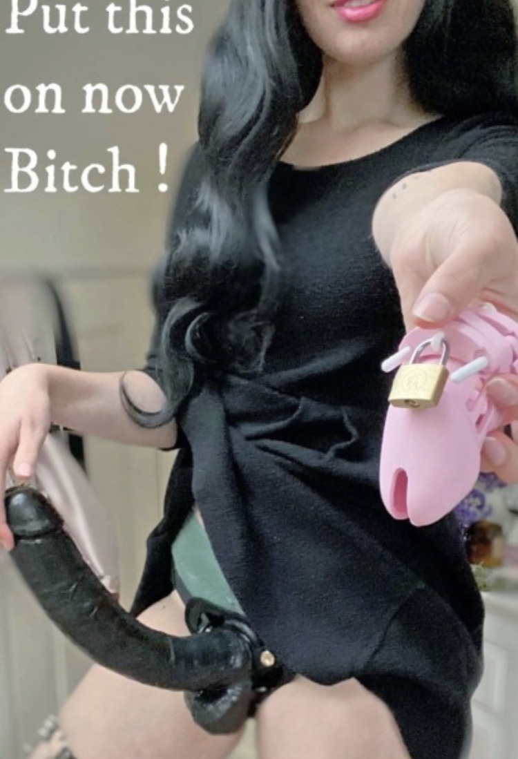 Dm me now if you want to get locked and be fucked by me dm add me up on Kik: Mistressbarnna

#SissyChallenge #slavegirltraining #SissyFaptions #SISSYCROSSDRESSING #SlaveryRemembranceDay #cagedinsuitandtie #cagedboi