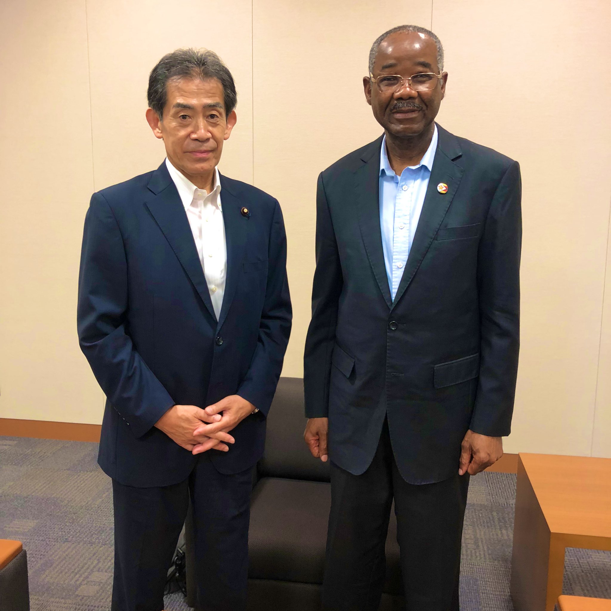 あいさわ一郎 on Twitter