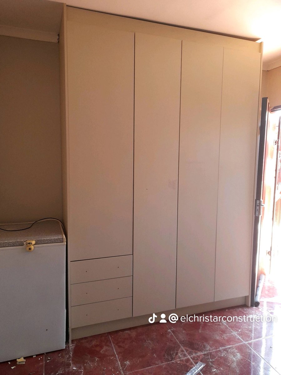 el_christar's tweet photo. Built-in Wardrobe https://t.co/KHt29787sN