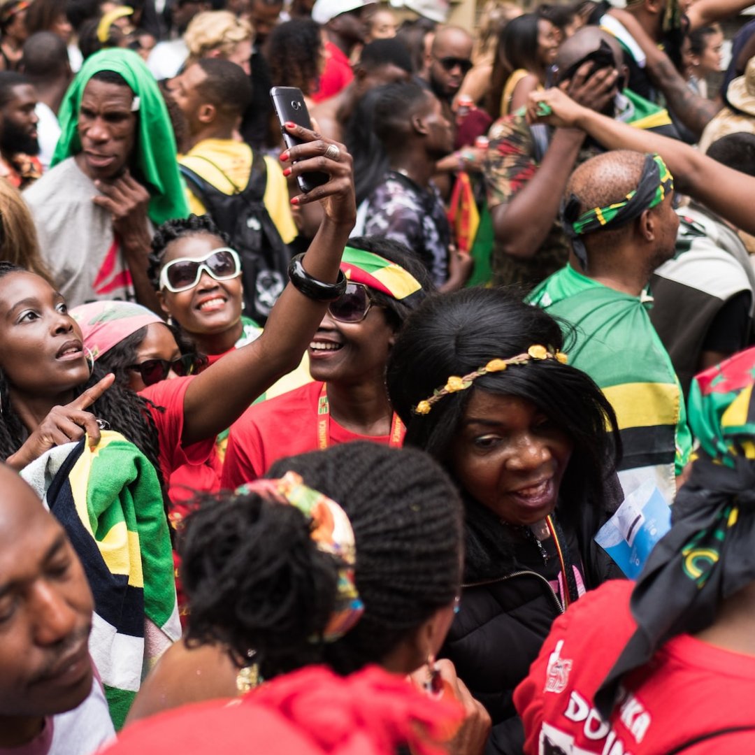 thejerkhub's tweet photo. @nhcarnivalldn is an annual Caribbean event that has been lighting the streets of London since 1966. 

🇯🇲 Celebrate Caribbean culture with authentic cuisine from The Jerk Hub! 🇯🇲

#NottingHillCarnival2022 #NottingHillCarnival #NHC2022 #JerkChicken #CaribbeanFood #Caribbean https://t.co/4VzNH2xsLV