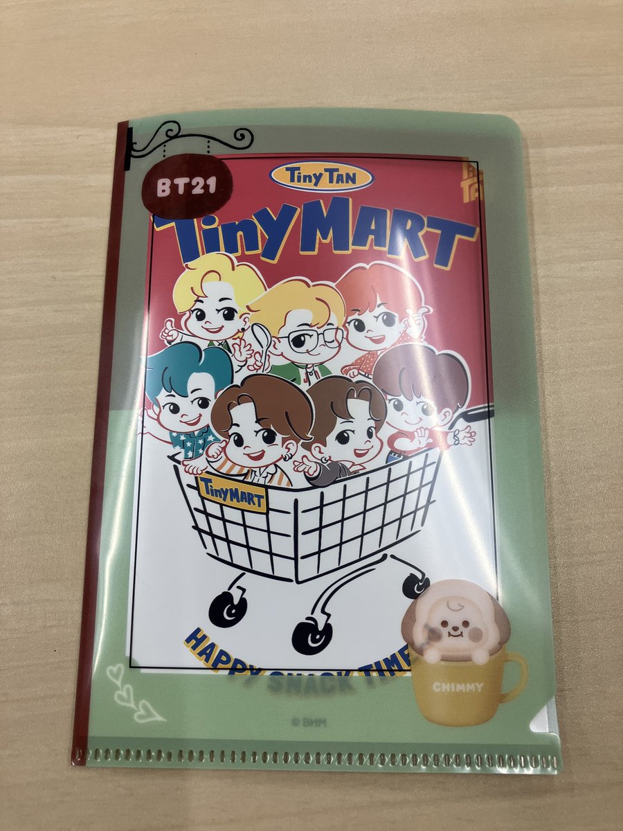 monolabo_tw's tweet photo. #BT21 の #ファミリーマート コラボゲットしました✨
ブロマイド📸の入れられる
#BT21BABY のオリジナルミニマルチケース、フレームかわいくて最高！L版ブロマイドもジャストサイズです！

CHIMMYもらってきました。ブロマイドはセブンプリント笑 https://t.co/B3TNCqRghN