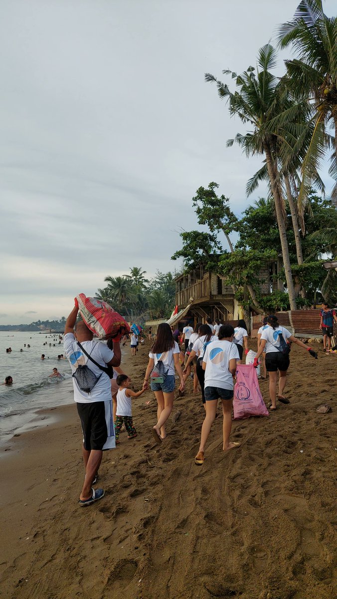 bcollective_llc's tweet photo. $BEACH
Well done to Barbz and the team in the Philippines on another successful beach clean

Check out their post and others on Beach Action: https://t.co/SrEKE4JI7O 
#BeachAction #CleanOceans #BeachCollective #Sustainability #ClimateChange #SaveOurOceans #CircularEconomy https://t.co/qagmsC2vHw