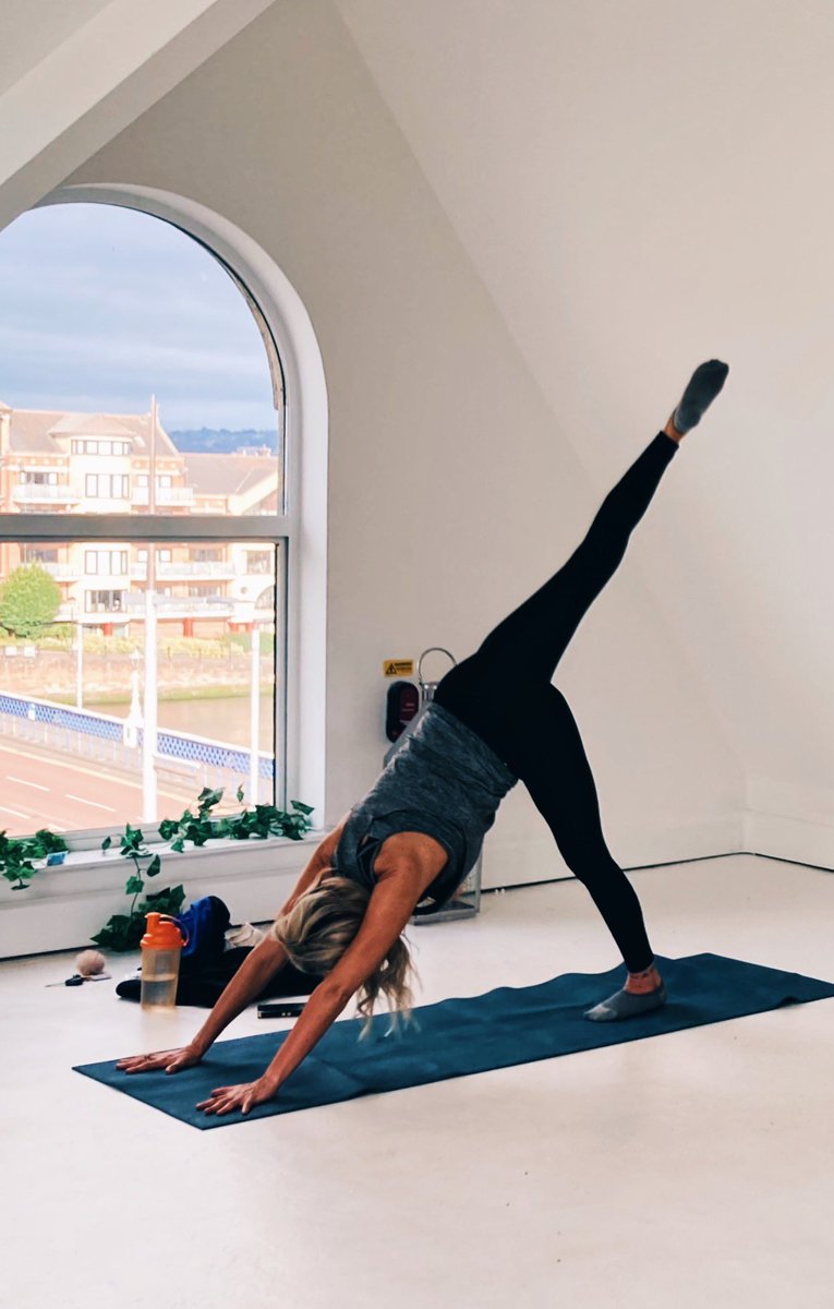 Willows_Reach's tweet photo. Yoga this Wednesday evening in Belfast!

Only £8.50 per individual session in our beautiful penthouse room in Belfast! 

To book or find out more, just message us or check out https://t.co/Xk6tGBJ3HX https://t.co/zf9doa86ng