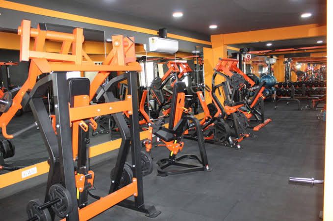 ansonsports2017's tweet photo. Get best quality full set of #gymequipment for new #gymsetup 
WhatsApp : https://t.co/8Mc8Ii7MWx
For more detail, call @7973503232
#fitnessproducts #bodybuilding #gymmotivation #functionaltrainer #gymproducts #gymopeing #dumbbells #gymequipmentprovider #treadmillservice #gymrepa https://t.co/LcYjZpZdmG