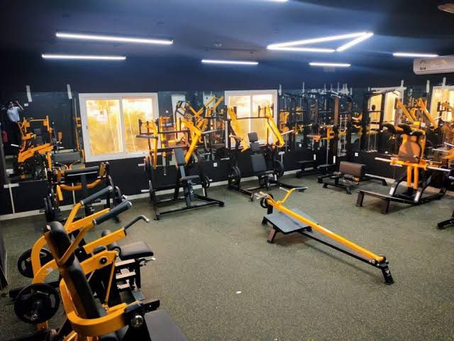ansonsports2017's tweet photo. Get best quality full set of #gymequipment for new #gymsetup 
WhatsApp : https://t.co/8Mc8Ii7MWx
For more detail, call @7973503232
#fitnessproducts #bodybuilding #gymmotivation #functionaltrainer #gymproducts #gymopeing #dumbbells #gymequipmentprovider #treadmillservice #gymrepa https://t.co/LcYjZpZdmG