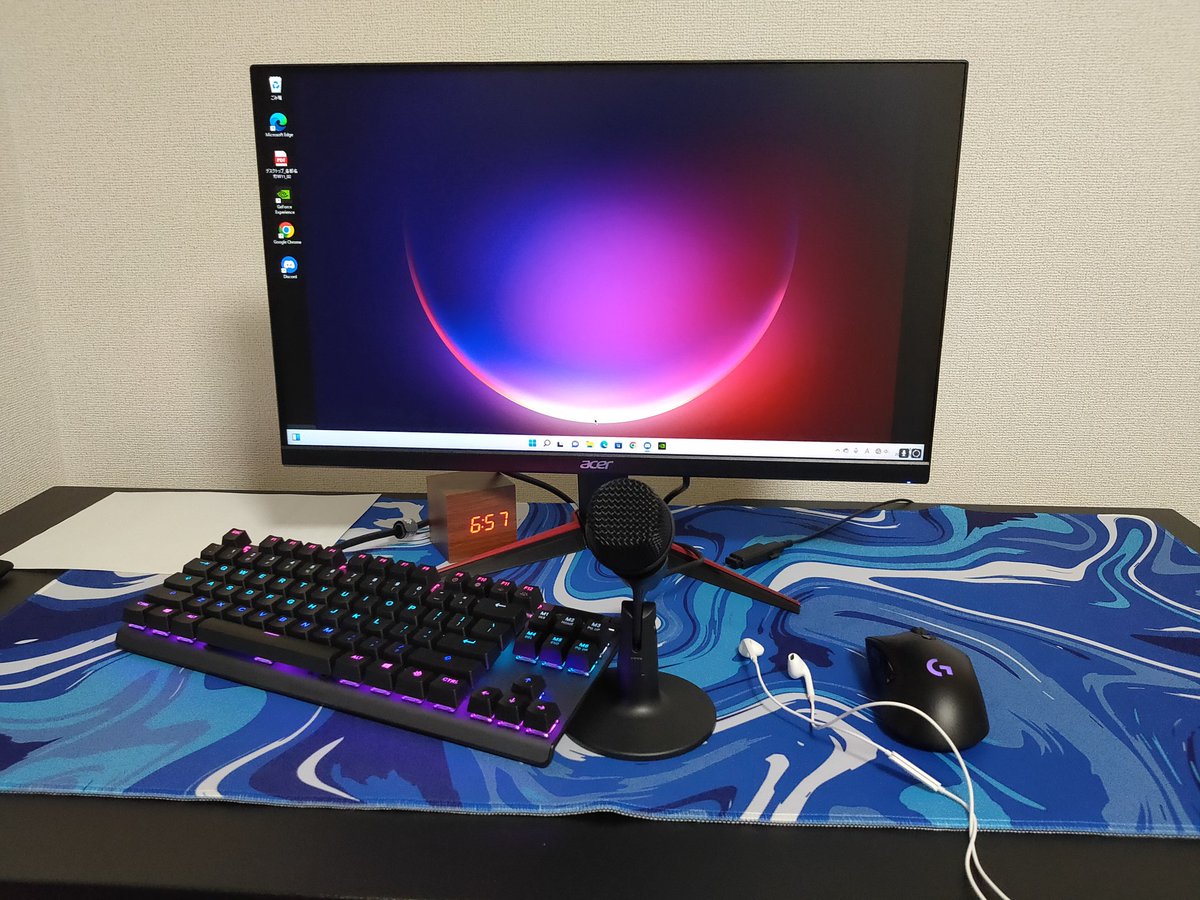 Ruf_FN's tweet photo. @Takotako0910pus 中学2年生で初めて、ゲーミングPCを購入しました。
PCのスペック
Core i 5 12400
RTX3060ti
SSD 500GB
HDD 1TB
メモリ 16GB
電源 750W 80 plus gold

モニターはacerの165Hzのものです

キーボードはApex pro tklです

マウスはG703hです

マイクはソニーの3000円のやつです

時計はニトリのです https://t.co/lih8OFclMO