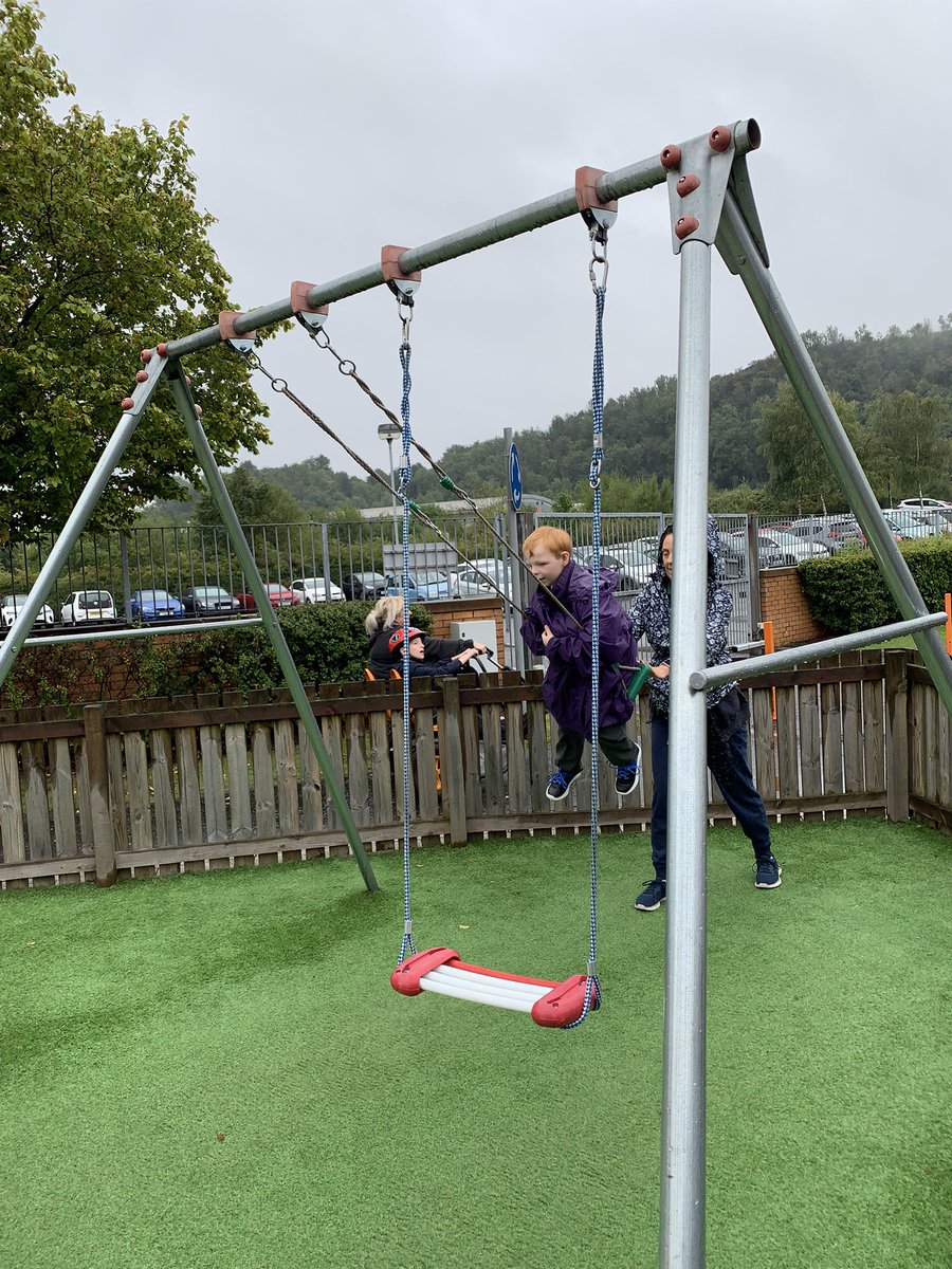 Castleviewps's tweet photo. Outdoor play with our friends is just the best #orangeclass #friends https://t.co/6B0mJhjudT