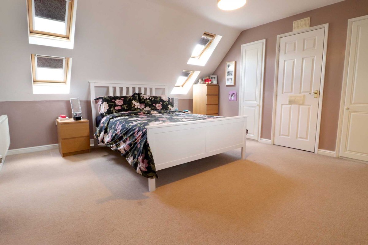 Movuno_HO's tweet image. 💥New To The Market 💥

5 Bed, Detached on Gibfield Drive, Atherton.

This beautifully presented property is bright and spacious throughout, with a garage and four car driveway.

For more information or to arrange a viewing, visit:
movuno.com/property-detai…

#5Bed #ForSale