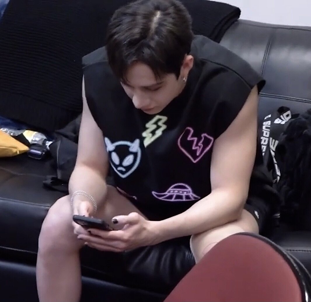 َ (@eb0ybchan) on Twitter photo 