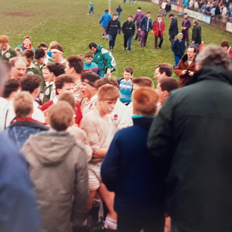 Munsterrugby's tweet photo. Brilliant pics from the Rowntree family archive of Graham at Musgrave Park with England Schoolboys as a 17-year-old! 

33 years on, he leads Munster as Head Coach for the 1st time at Musgrave Park this Friday on a very special occasion for the Rowntree family.

#MUNvGLO #SUAF 🔴