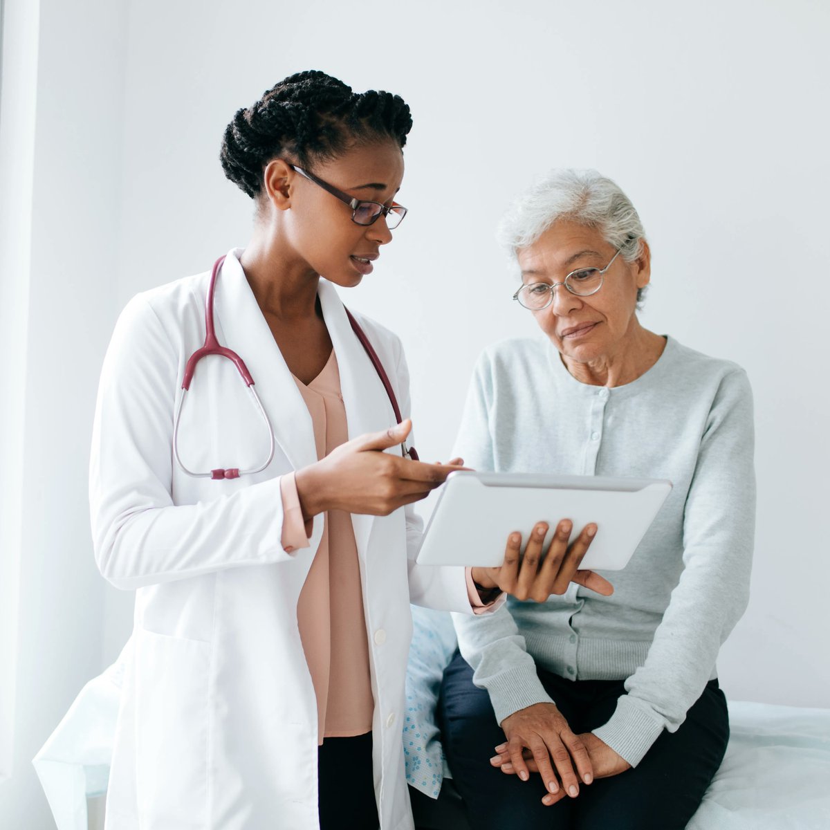 Laita_Nutrition's tweet photo. "To combat poor health &amp; low energy in silver years, the @WHO sharpens its focus on #nutrition as one of the key factors in maintaining vitality," especially as >14% of people aged 60+ years cannot meet their basic daily needs @FoodIng1st #healthyaging : https://t.co/o5fCy8jKYB https://t.co/uUwEVVGOlV