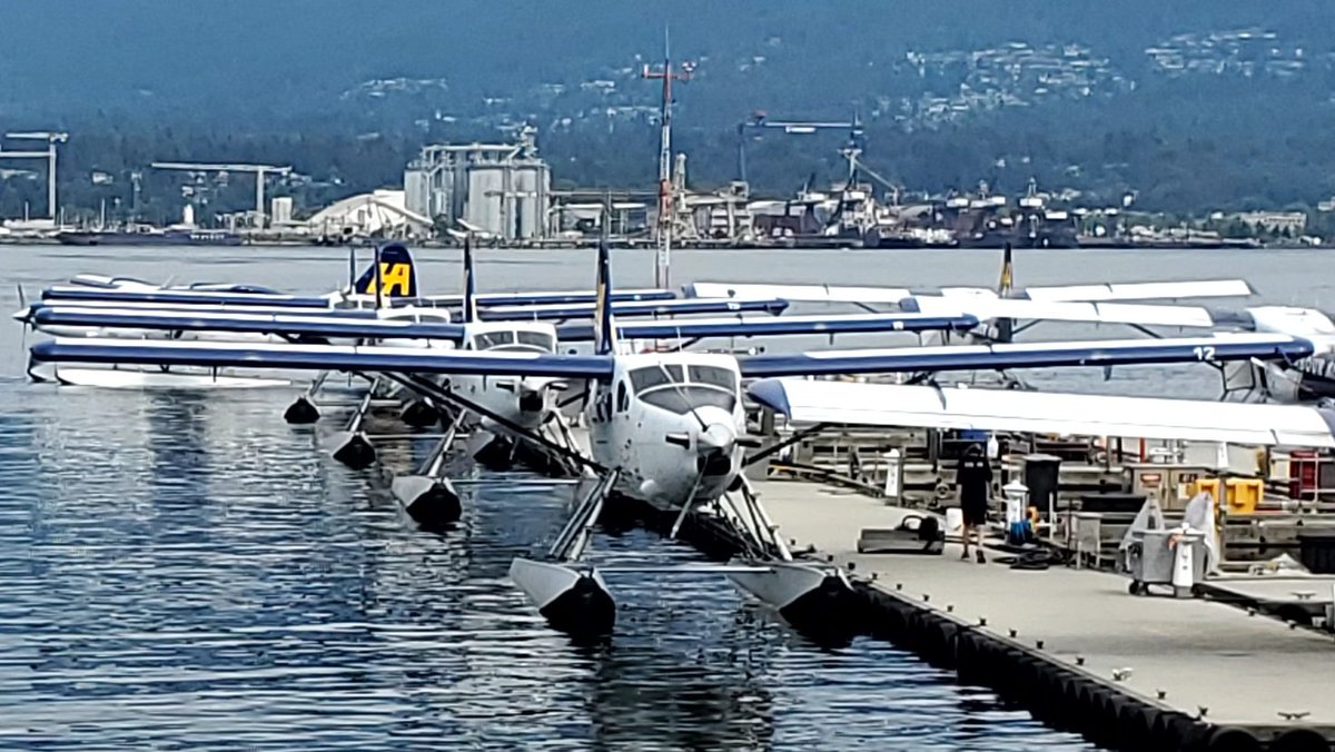 veryboeing's tweet photo. Some Harbour Air #DHC3 Turbo Otter photos from Vancouver Harbour https://t.co/HUSvGl5Ulp