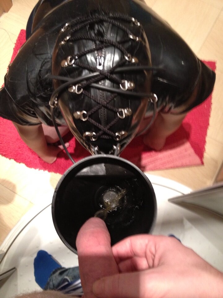 RavKhar's tweet photo. One from prev serving... now slave is enrolled in training @gayslaveacademy https://t.co/JqpmPjytqp