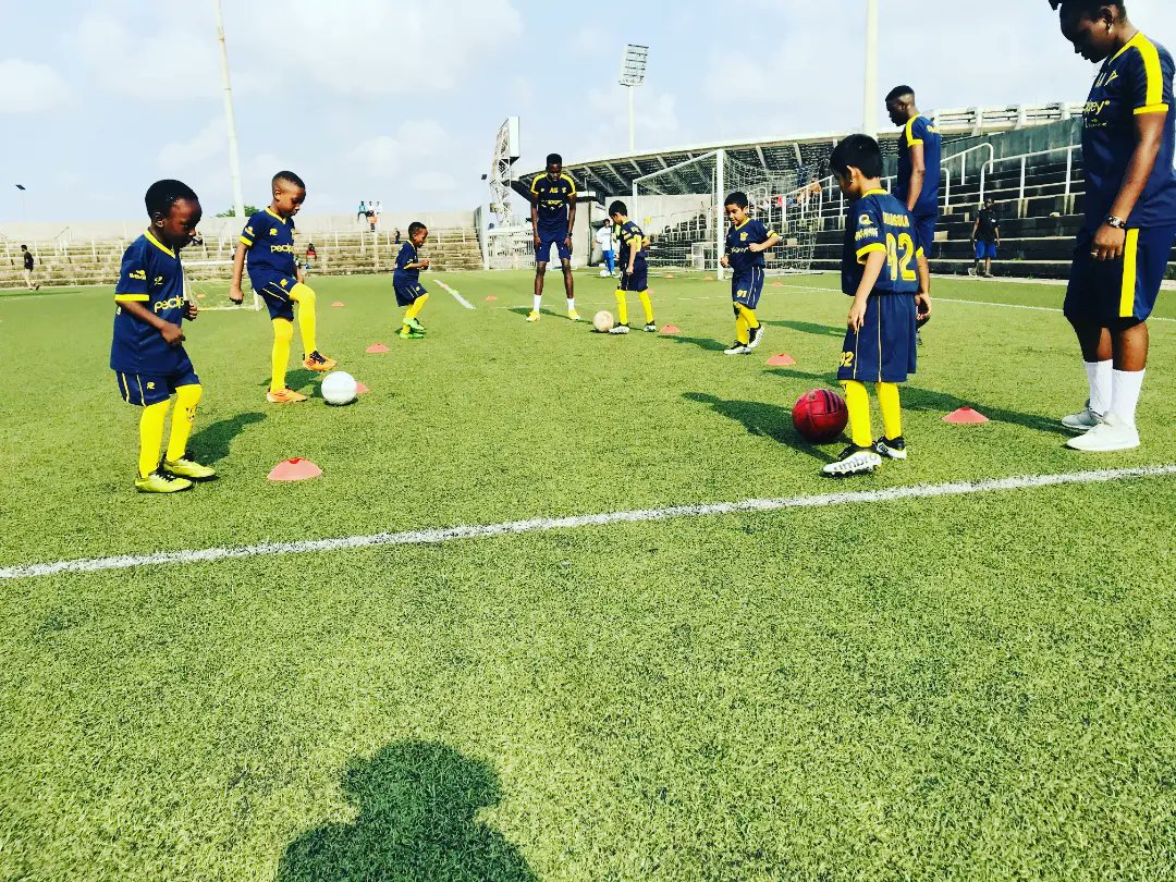f8ballersafrica's tweet photo. All eyes on the #PreciousTeam. It's a foundational work. 👀

#football #footballacademy #footballplayers #WeAreChampions 

WE ARE CHAMPIONS 🏆⚽💛 https://t.co/wGRXm9f7hZ