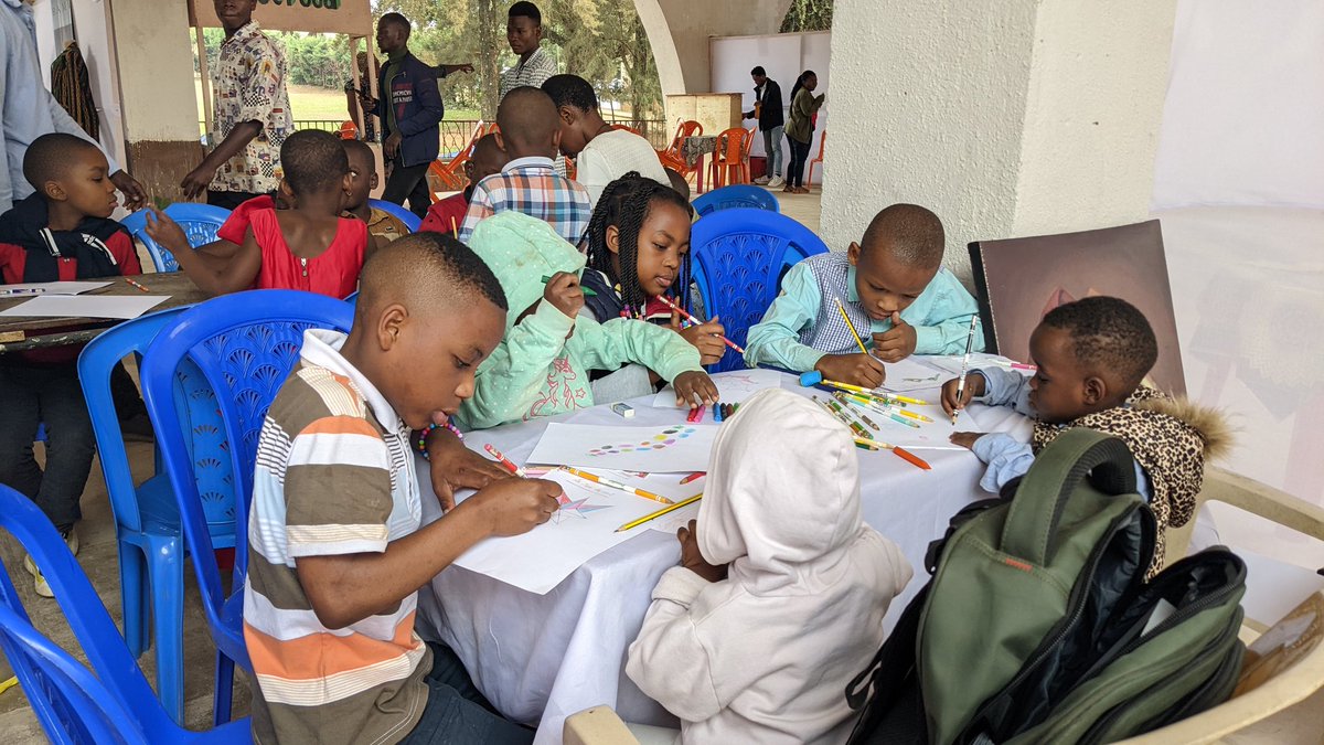 IragiIrenee's tweet photo. Nous sommes dans la @FiacBukavu où une attention particulière a été portée aux talents des enfants dans plusieurs domaines. Courage et félicitations à toute l'équipe de la #newfiac2022 https://t.co/e396CMt6bK