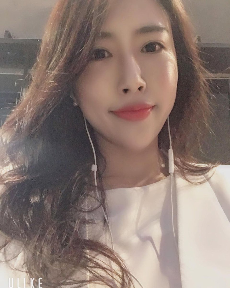 ashlysison's tweet photo. 음악 듣는중~ 같이 들어볼 사람 있나요? ㅋ
#유부녀 #몸매 #일탈 #아줌마 https://t.co/UkpspFsHn2