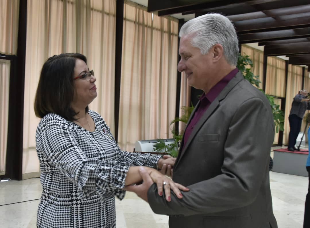 La mujer cubana ha estado presente en todos los sucesos importantes de nuestra historia, su valor, inteligencia, patriotismo, capacidad y entrega sobresalen y son dignas del mayor mérito posible. Felicidades a las federadas cubanas en su día!!!   #FMC #MujeresEnRevolucion #Cuba