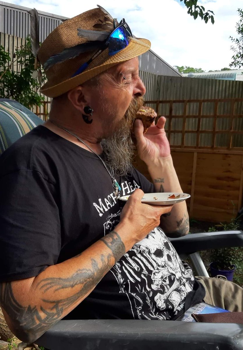 radicalhoneybee's tweet photo. So, Mr H-D agreed to sample my homemade blackberry scones. It was quite an experience for us both!
After some mixed messages all was well. He loves them.
Also, #SolidDennis ran off with one of my blackberries whilst I was trying to take photos, but we won't mention that. https://t.co/m0umViFfb3