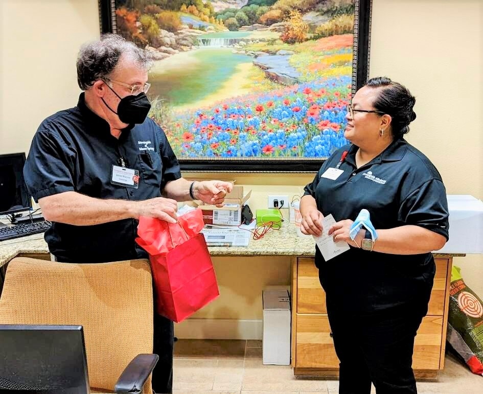 Our corporate office is in the midst of a Value &amp; Appreciation Tour to show employees just how much their hard work &amp; dedication is valued! 💝 Each staffer will receive a goodie bag to say TY for all you do! 😃

#EmployeeAppreciation #SeniorLivingCommunity #SeniorCare #latxstrong