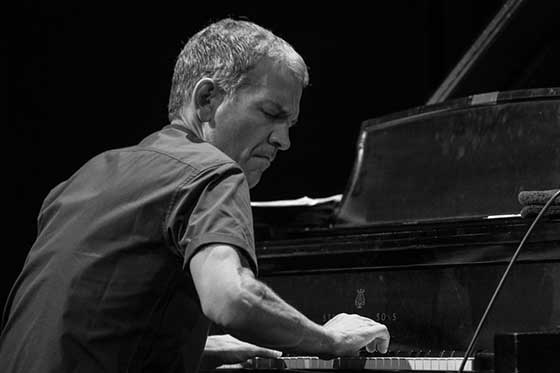 Jazz Birthdays  

Happy birthday to Brad Mehldau!  