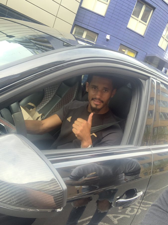 Gunners with less than 2k follow retweet comment en like i follow everyone who comments FB show saliba love⚽⚽🌟