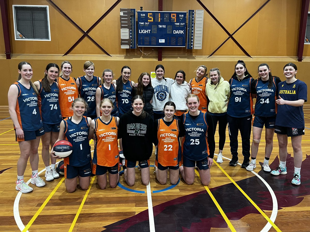 Zoe Carr tweet media