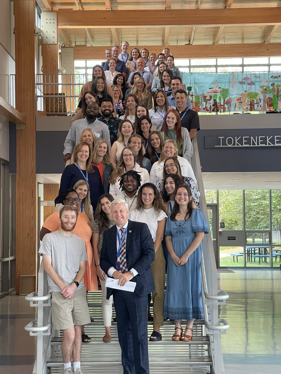drmcgettigan's tweet photo. Day 2 with new teachers coming up! Super excited to work with this wonderful group of educators! Here’s @darienpssuper &amp; BOE Vice Chairperson Jill McCammon  with our newbies. @ChrisTranberg #darien #DPSlearns #WeAreDarien https://t.co/4CrebY8e2J