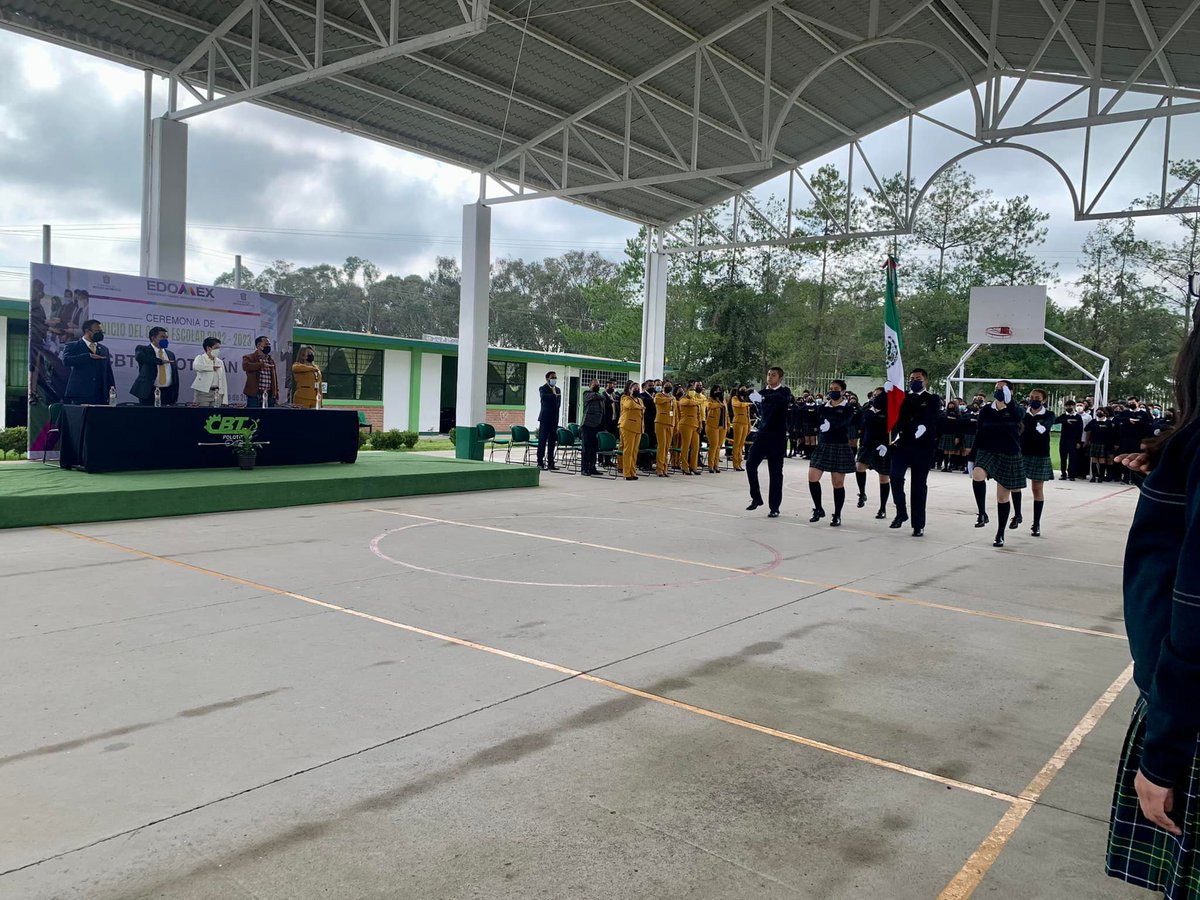 CbtPolotitlan's tweet photo. El día de ayer  se dio inicio a las actividades académicas del 1er semestre del Ciclo Escolar 2022-2023. Deseando a todos el mejor de los éxitos para alcanzar las metas propuestas y continuar con su formación Media Superior. 
Enhorabuena!! 
#SaberParaCrecer💚🐺💙 https://t.co/Cb1OKYG96S