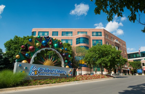 Addi_at_CMH's tweet photo. Check-out the “Helpful Tips and Inspiring Stories” section on our #ChildrensMercy landing page which includes podcasts, blogs and newsworthy items. As back-to-school swings into gear, these are great resources for parents, caregivers and educators! https://t.co/yJLsHqAJsE https://t.co/HzcqGBMChM