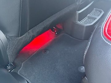 AutoActionNJ's tweet image. Check out this awesome 2022 Wrangler Unlimited Sahara 4XE  where our team installed amazing custom two tone leather and RGB ambiance lighting! #drivingyourlifestyle #2022jeepwrangler #customtwotoneleather #customleather #ambiancelighting #leatherseats