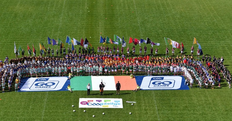 officialgaa's tweet photo. Bhí an-lá ag na #GAAgaeilge Go Games i bPáirc an Chrócaigh inné áit ar ghlac os cionn 500 gasúr óg ón nGaeltacht, ó chlubanna lán-Ghaeilge agus ó Ghaelscoileanna páirt iontu. Ina measc bhí Ambasadóir Gaeilge CLG, Paul Conroy. An scéal uilig anseo! #GAABelong